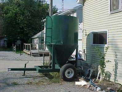 Corn storage for a corn burner