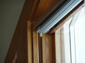 window insulating side tracks