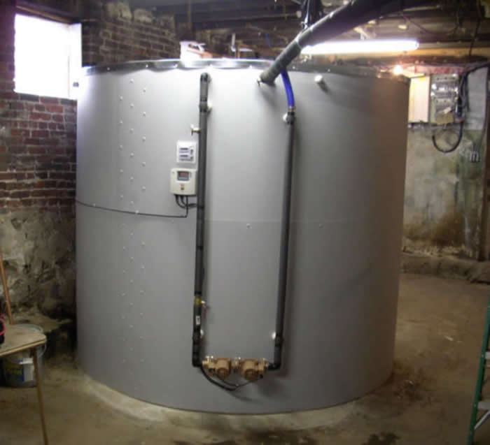 large solar heat storage tank